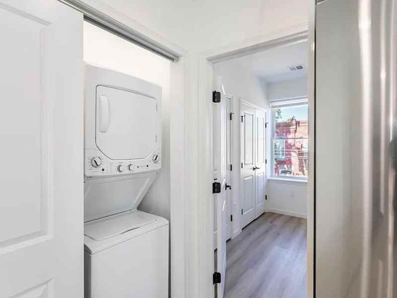 2200 Reed St - Photo 6 of 11