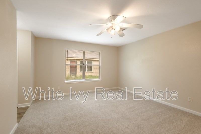 636 Avenue H - Photo 6 of 28