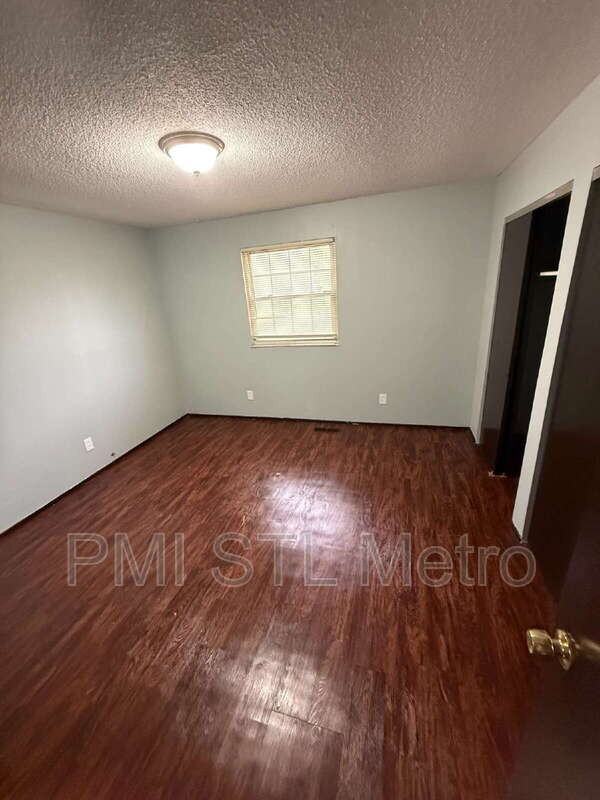 10421 Prince Dr - Photo 5 of 10