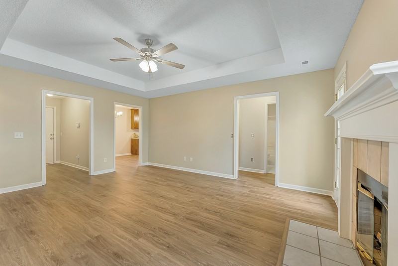 334 Earnhardt Dr - Photo 5 of 20