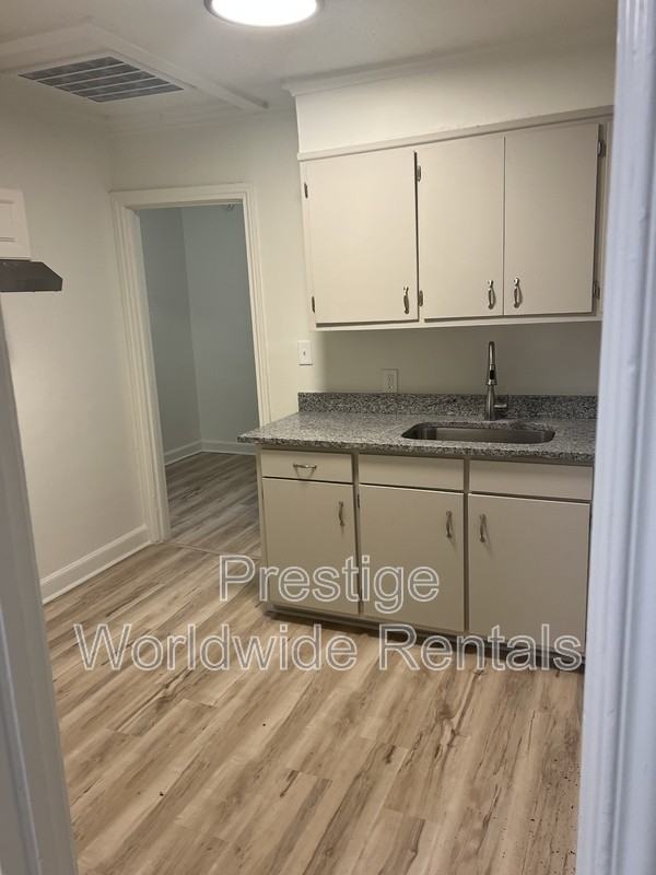 37 Lanier Dr - Photo 2 of 8