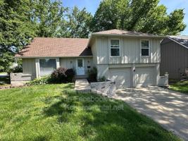 featured image of 11012 W 72nd St