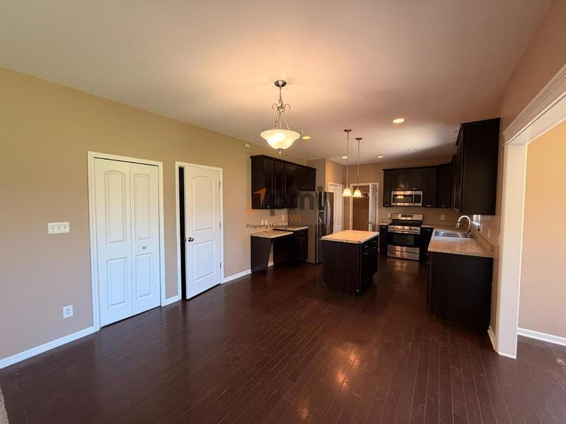 2707 Westwind Dr - Photo 7 of 34