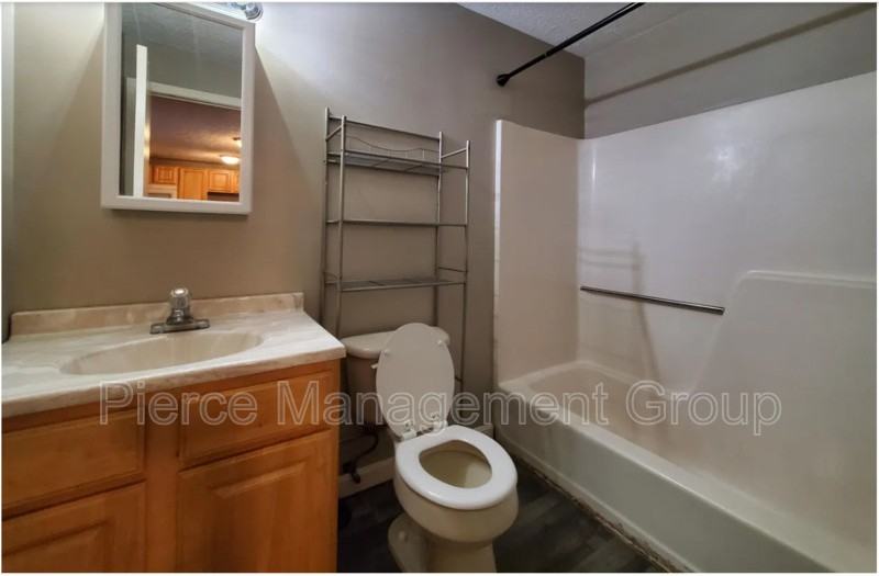 25 Log St #2C - Photo 7 of 7