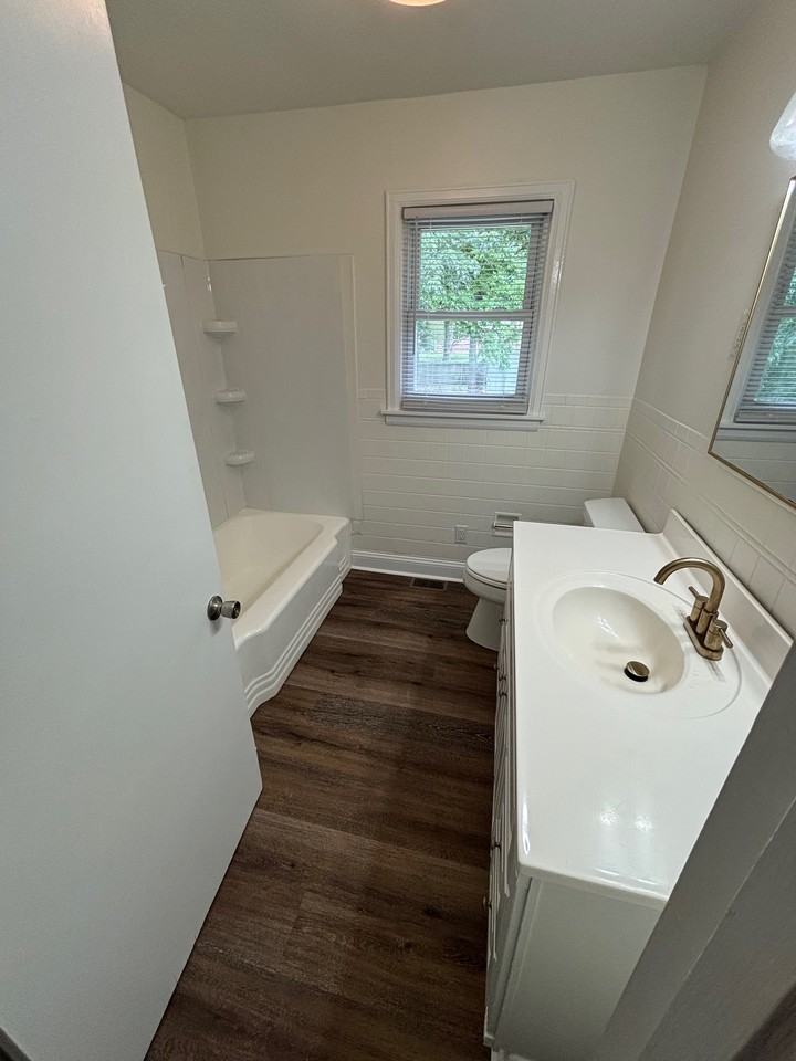 1631 Woodland St Nw #NA - Photo 5 of 12