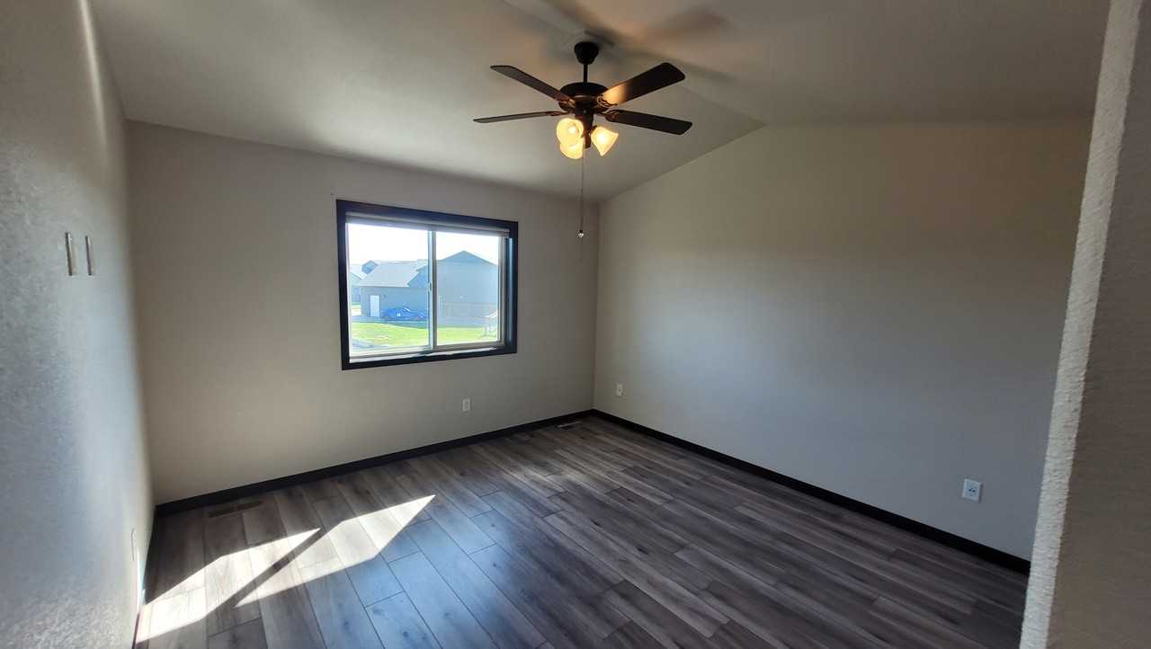 541 Mace Dr #NA - Photo 4 of 19