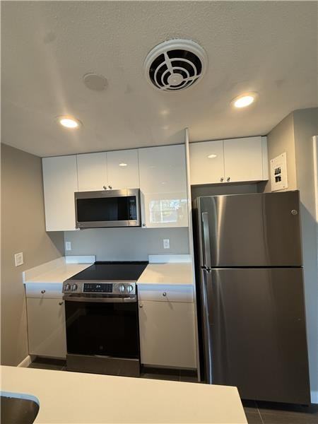 50 Evergreen St #31 - Photo 4 of 8
