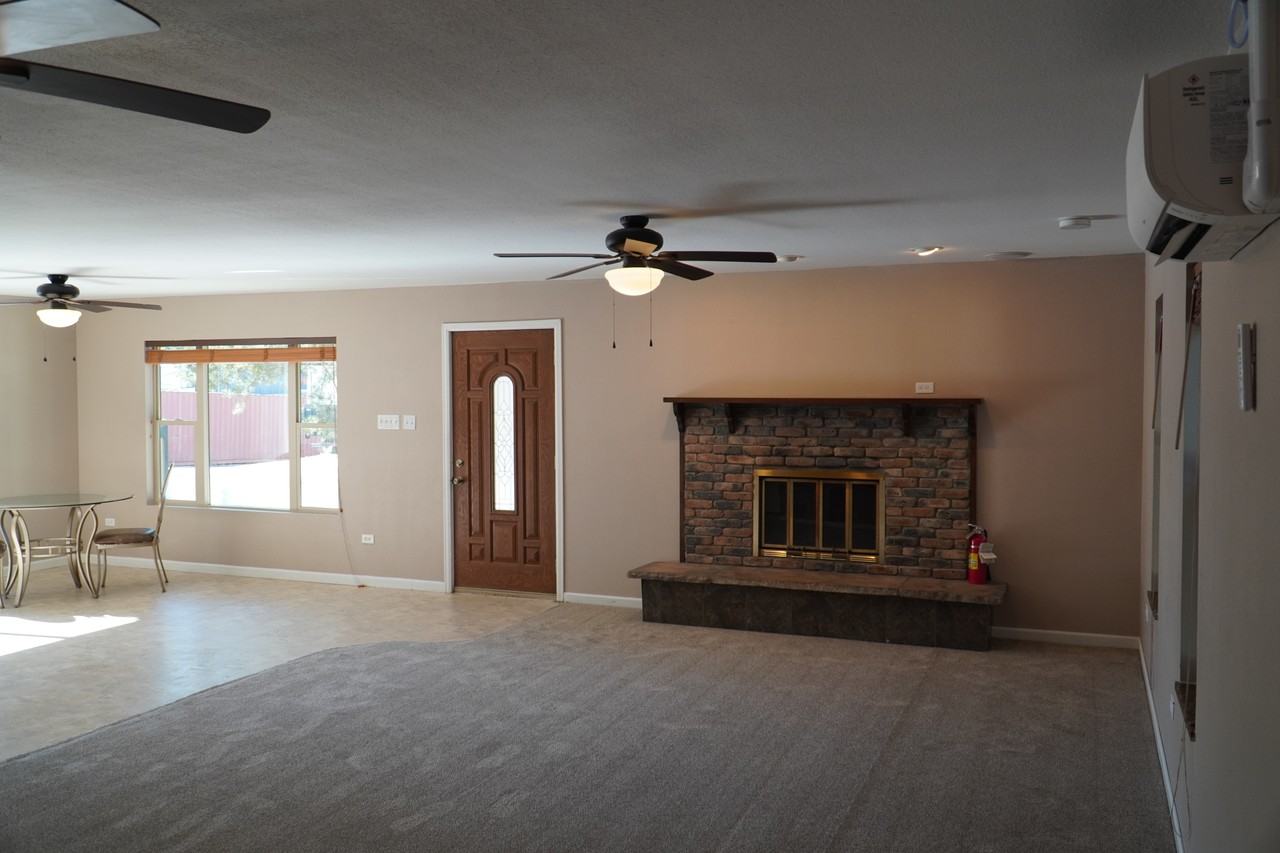 4221 W Eisenhower Blvd - Photo 3 of 14