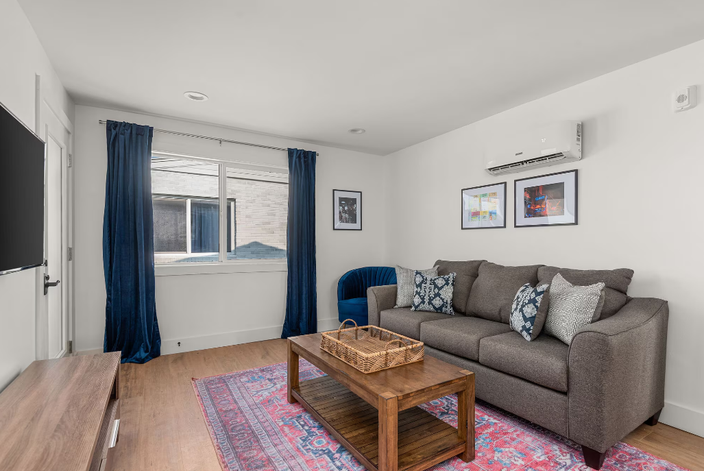The Kensington - Photo 5 of 11