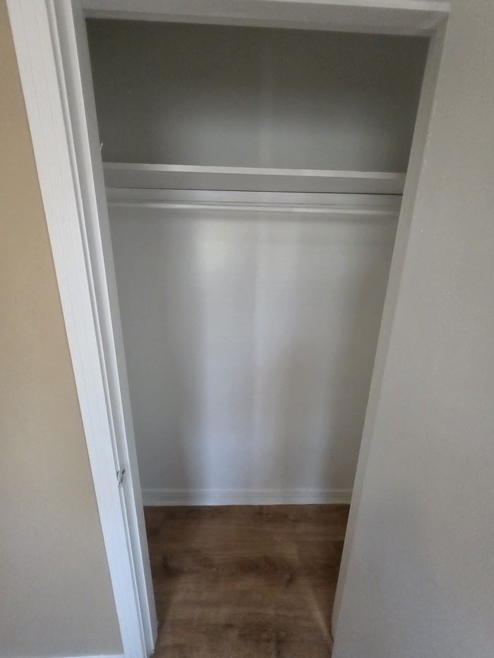 3311 Storey Ave - Photo 6 of 23