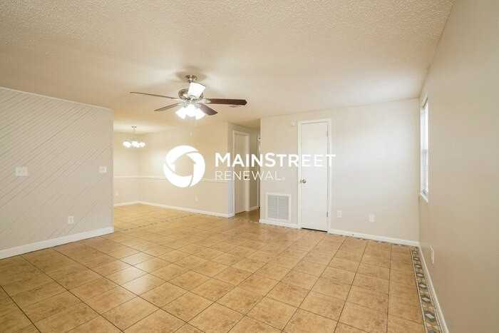 2835 Kiowa Ave #4 - Photo 4 of 16