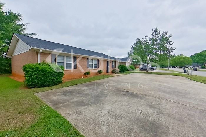 185 Deer Pkwy - Photo 2 of 19