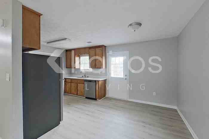 185 Deer Pkwy - Photo 5 of 19