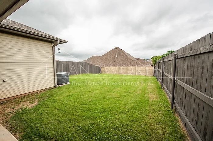 4620 Angus Dr - Photo 3 of 17