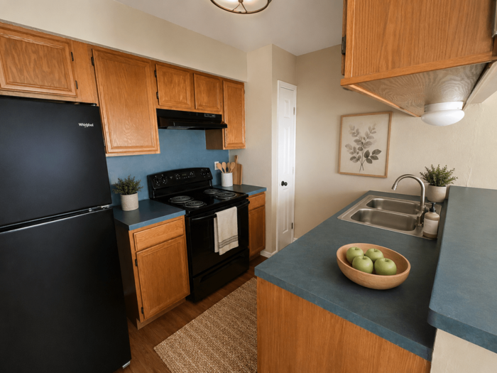3936 Bourbon St #7 - Photo 3 of 10