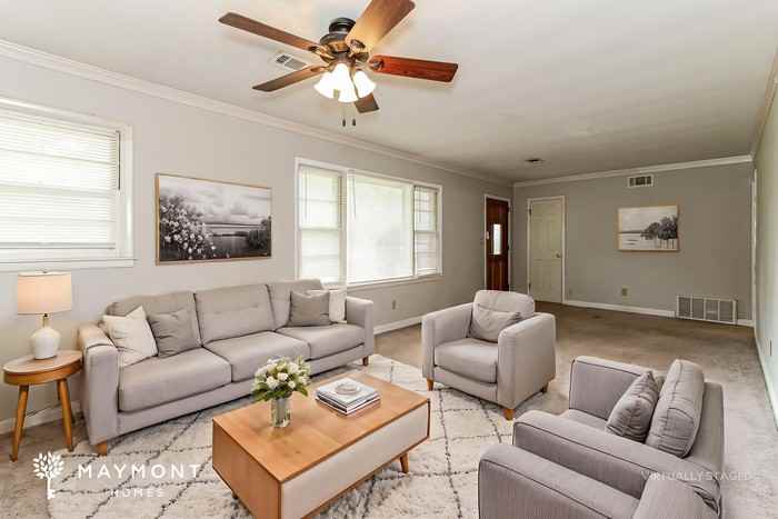 1007 Highpoint Rd - Photo 6 of 15