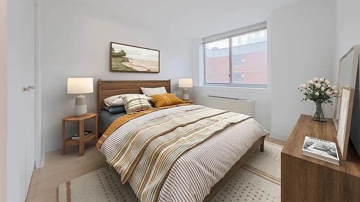 448 W 37th St #6E - Photo 4 of 10