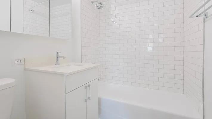 448 W 37th St #6E - Photo 7 of 10