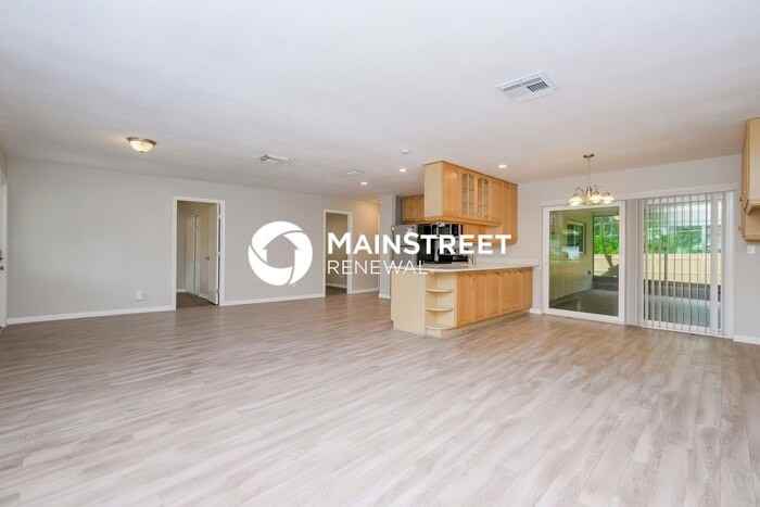 3731 Dedrick Ct - Photo 6 of 31