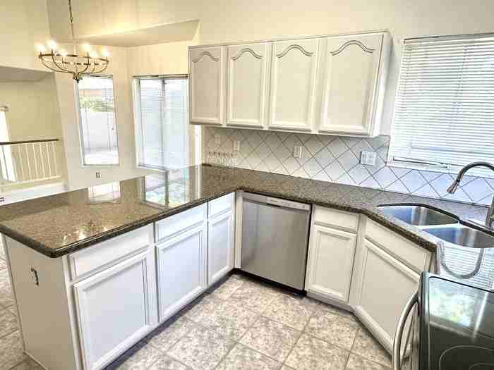 472 W Country Estates Ave - Photo 7 of 24