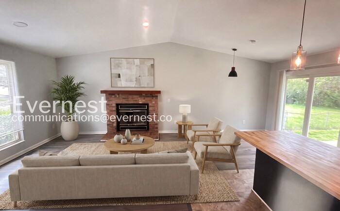 2913 Chatsworth Way - Photo 3 of 26