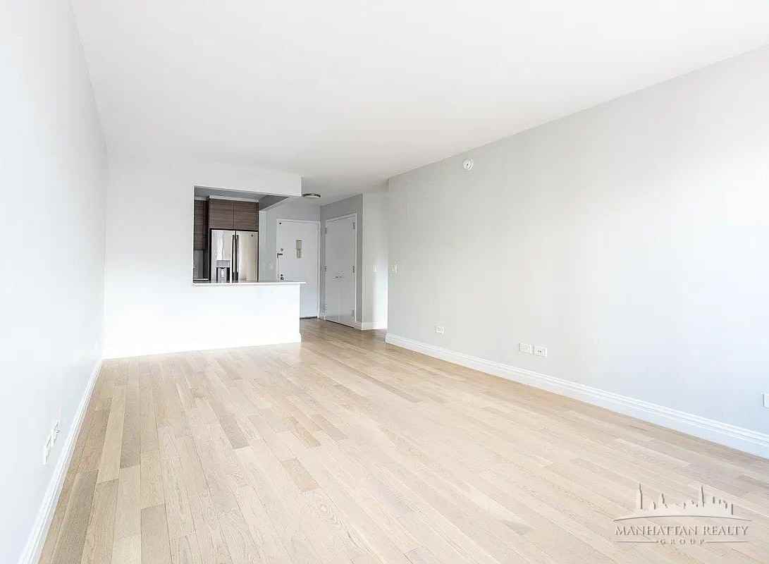 W 48th St #18J - Photo 3 of 11
