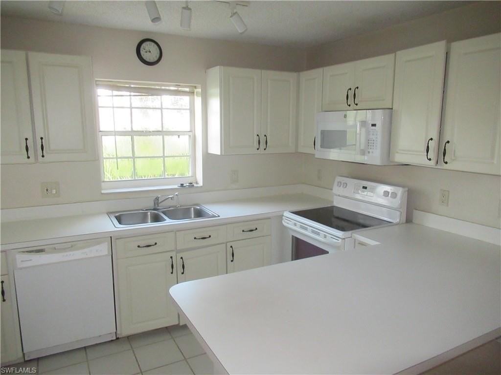 441 Quail Forest Blvd #A106 - Photo 4 of 9