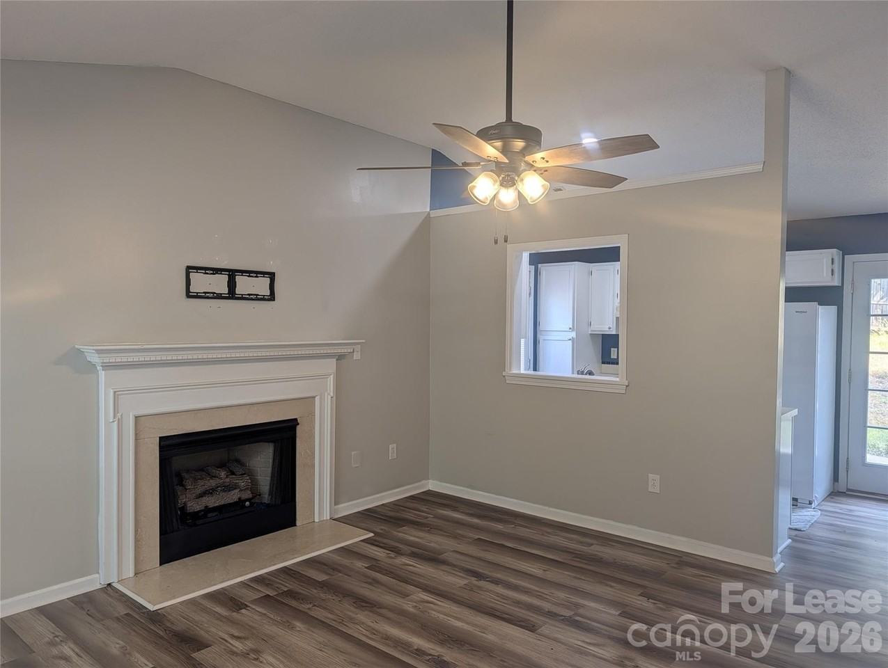131 Diamond Dr - Photo 2 of 21
