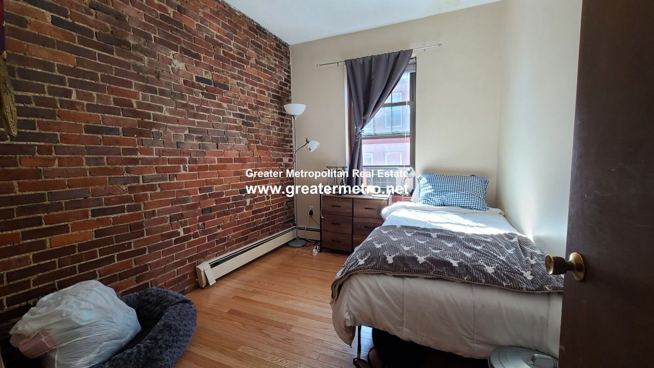 5 Charter St #7 - Photo 6 of 10