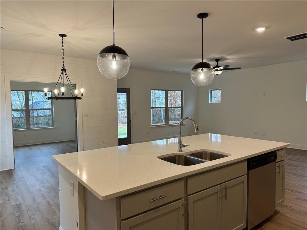 2955 Vinca Dr - Photo 3 of 15