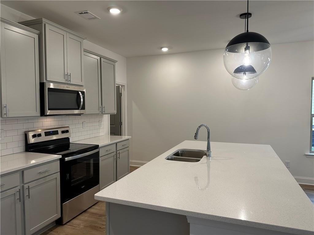 2955 Vinca Dr - Photo 4 of 15