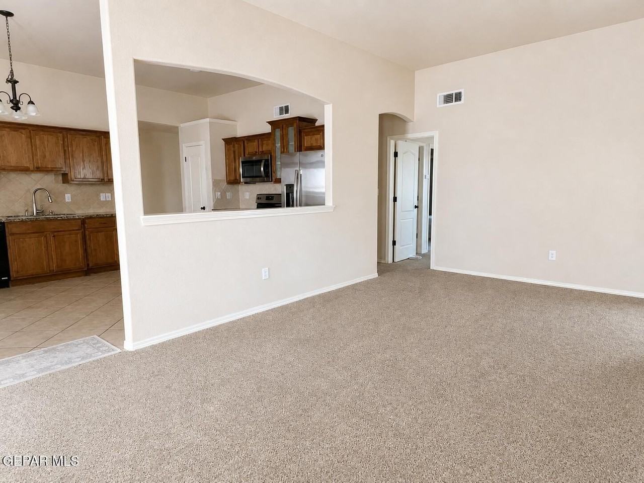 12871 Hidden Grove Dr - Photo 5 of 22