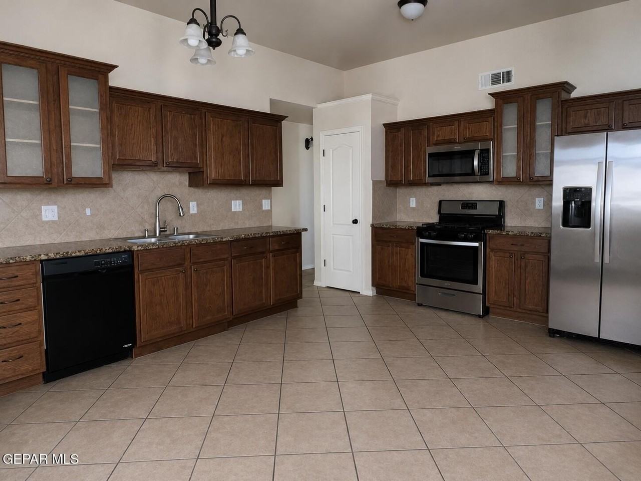 12871 Hidden Grove Dr - Photo 7 of 22