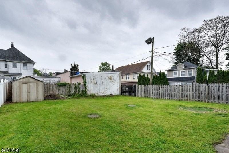 40 Grove St - Photo 6 of 45
