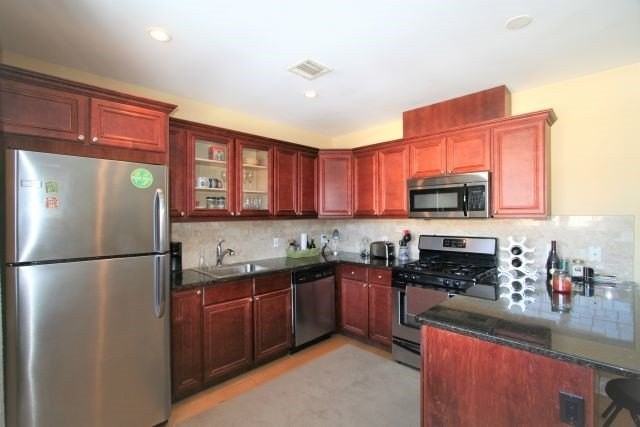 769 Montgomery St #213 - Photo 6 of 15