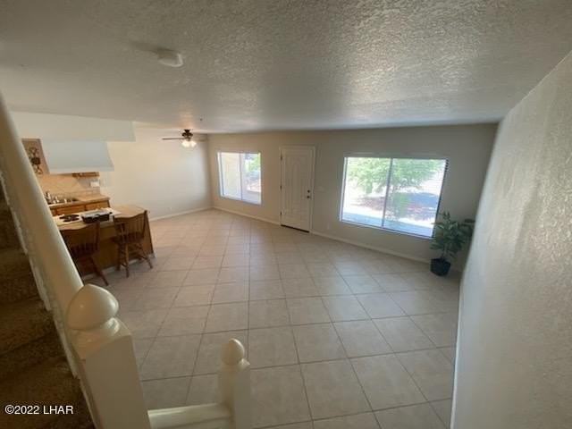 929 Genoa Dr - Photo 5 of 18