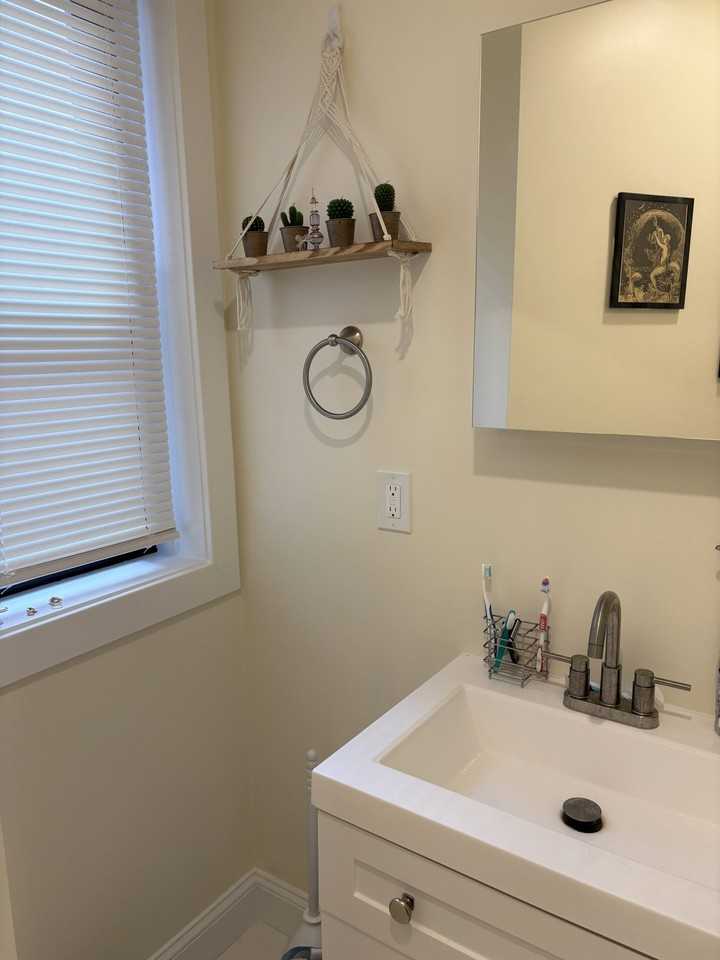 Burbank St #17 - Photo 6 of 8
