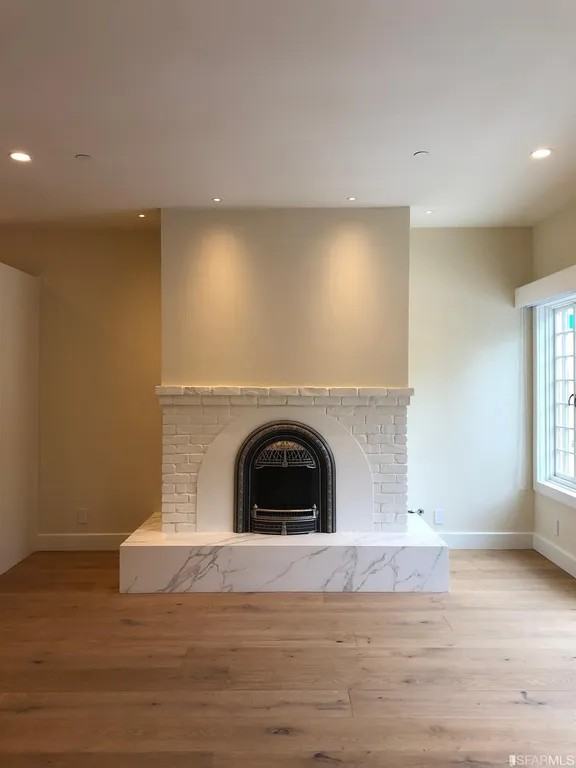 1100 Lombard St #1 - Photo 4 of 13