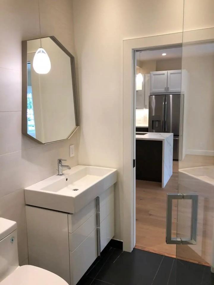 1100 Lombard St #1 - Photo 5 of 13