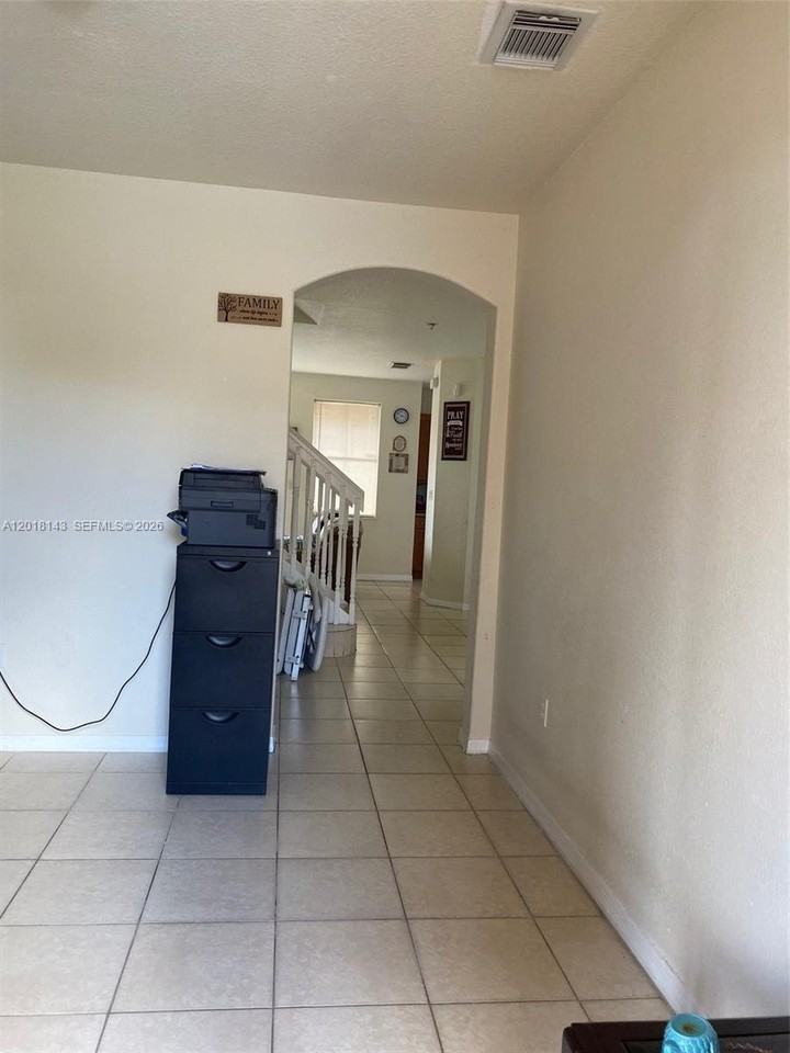 10870 Sw 243rd Ln - Photo 3 of 15