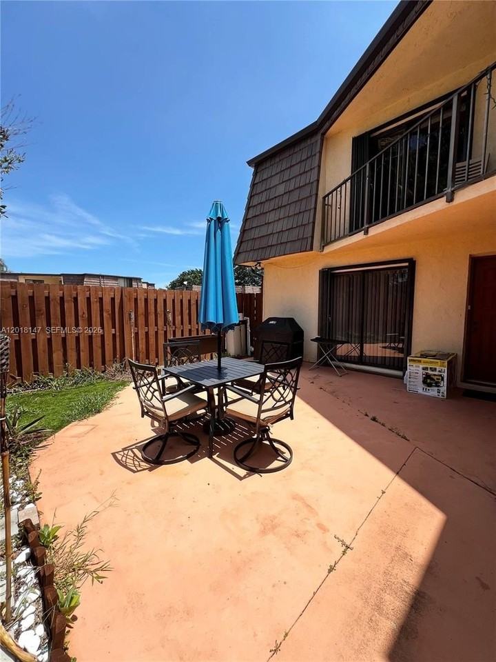 192 Springdale Cir #192 - Photo 2 of 45
