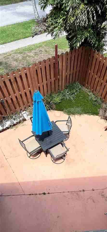 192 Springdale Cir #192 - Photo 4 of 45