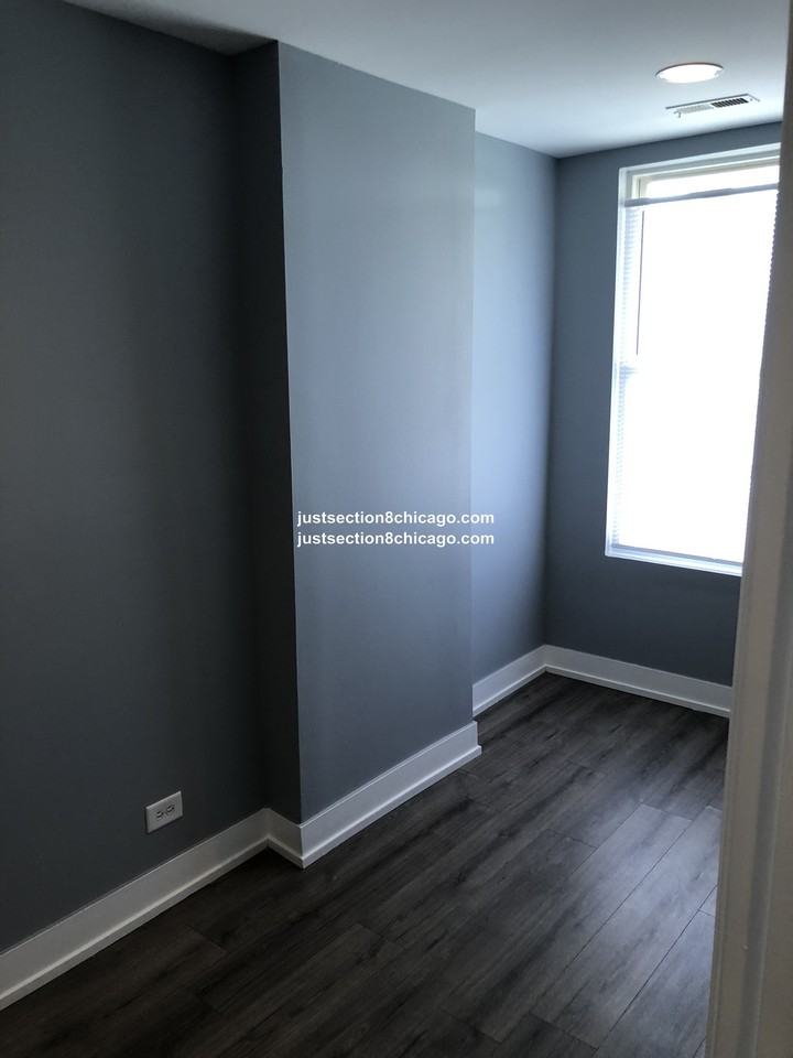 207 N Karlov Ave #2 - Photo 6 of 9