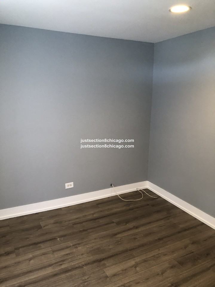 207 N Karlov Ave #2 - Photo 7 of 9