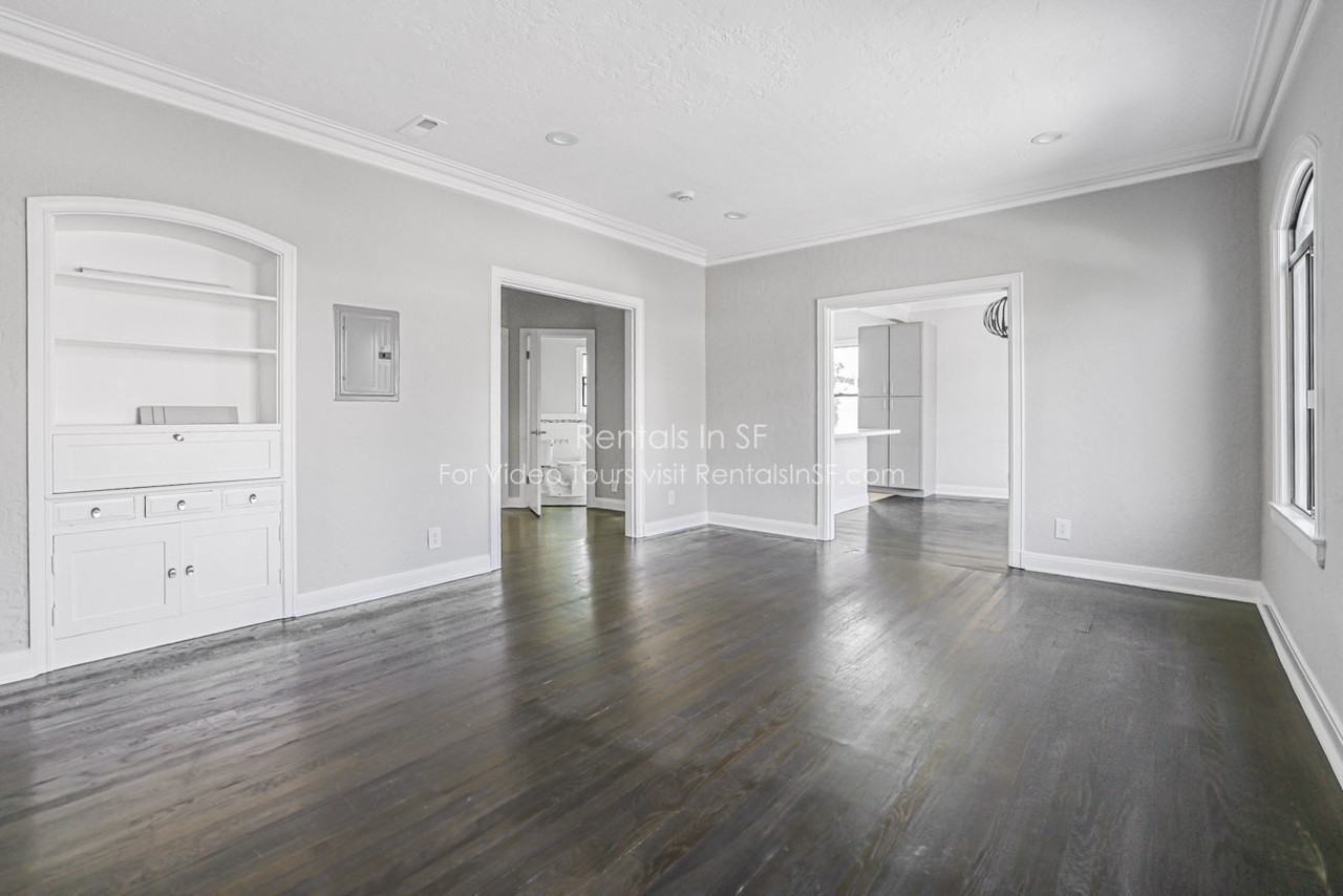 985 Church St #5 - Photo 3 of 16