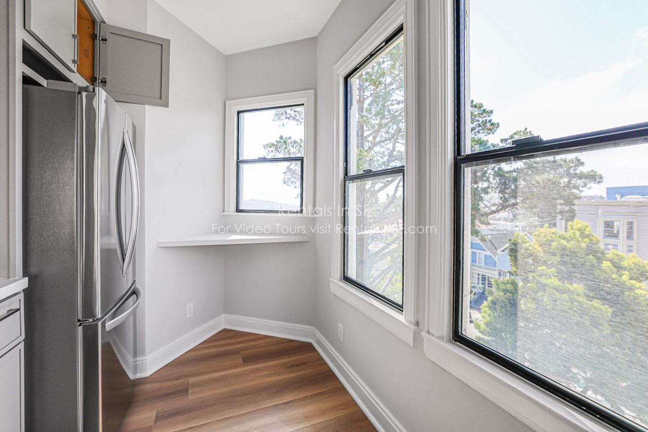 985 Church St #5 - Photo 6 of 16