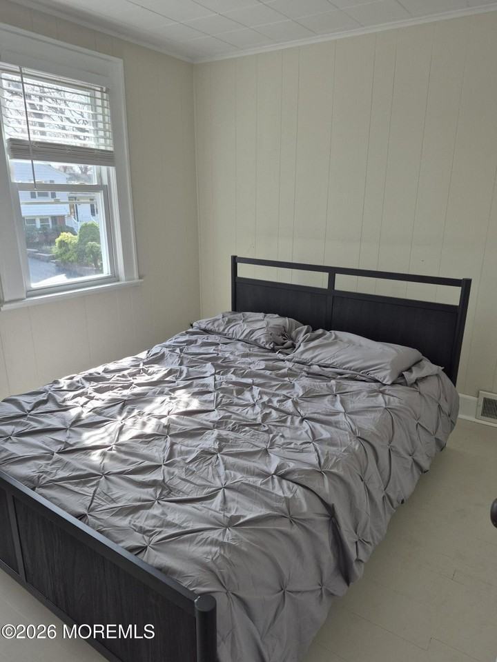 901 Beverly Ave - Photo 6 of 7