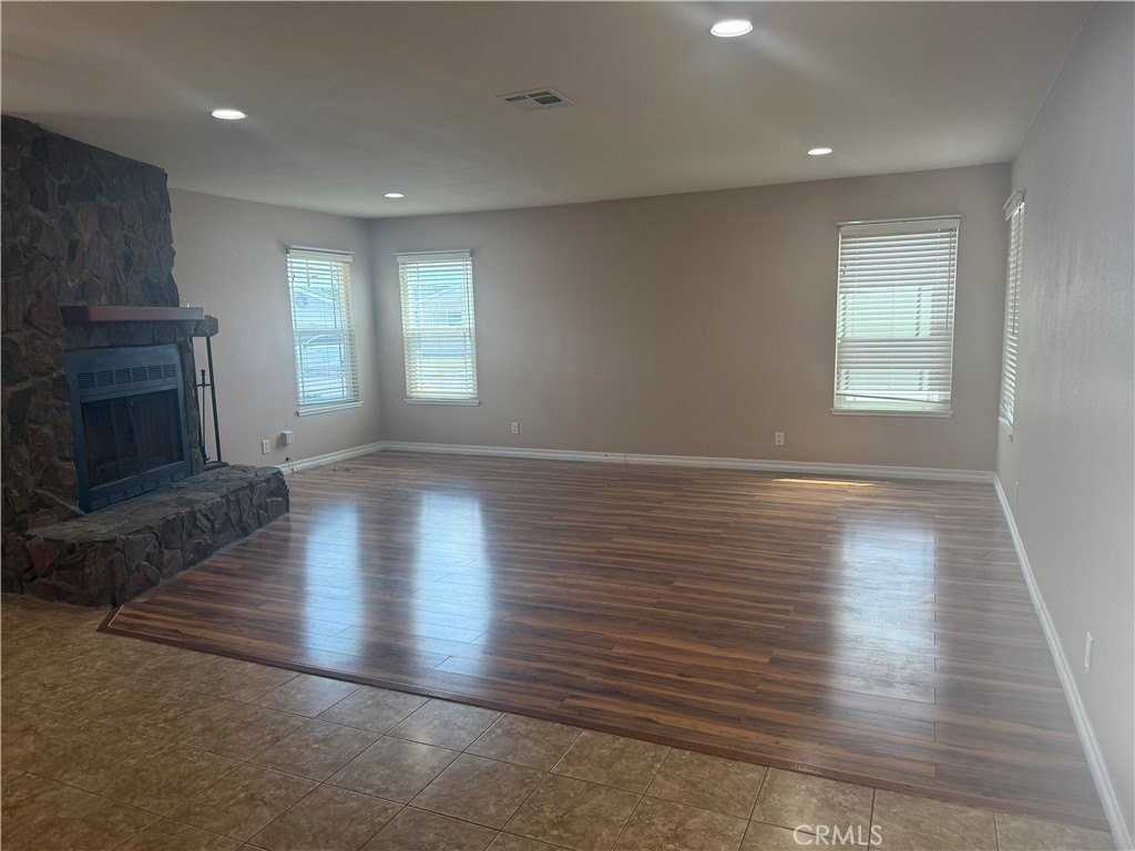 10305 Eudora Ave - Photo 2 of 14