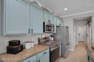 featured image of 14163 Mahogany Ave