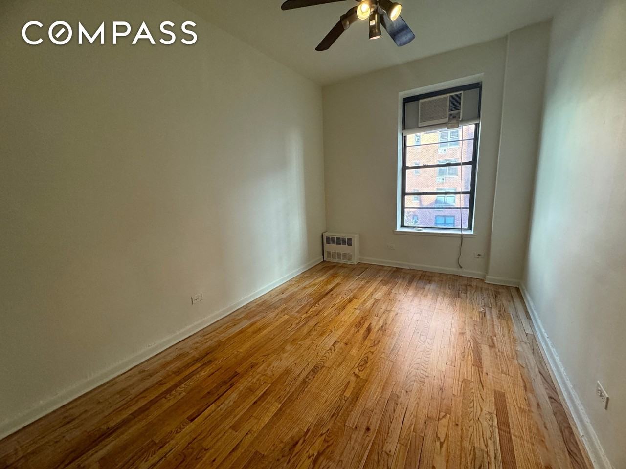 1240 Lexington Ave #33 - Photo 3 of 7